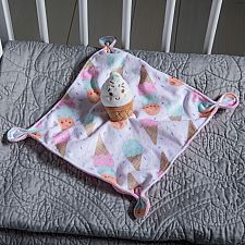 Sweet Soothie Ice Cream Blanket